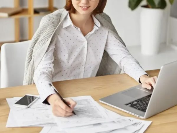 Аутсорсинг или штатный бухгалтер: что выбрать бизнесу