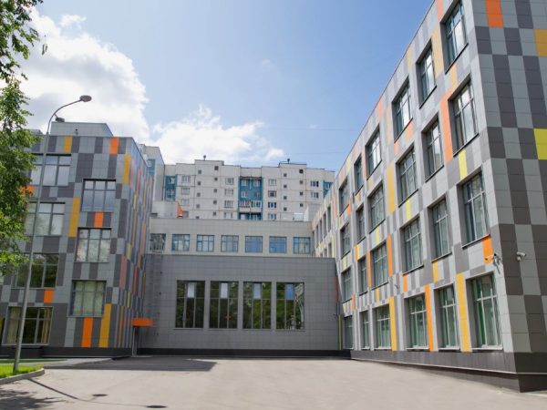 Школы в Москве и лучшие ЖК с частными садами и гимназиями: как выбрать район под долгую стратегию