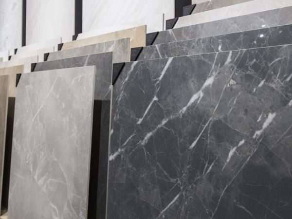 Яркие цвета и смелые формы: новый взгляд на плитку и керамогранит