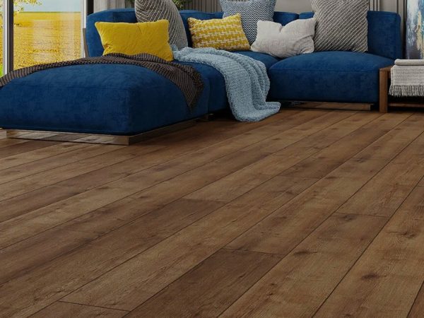 Ламинат в загородном доме: как он ведет себя при перепадах температуры и влажности