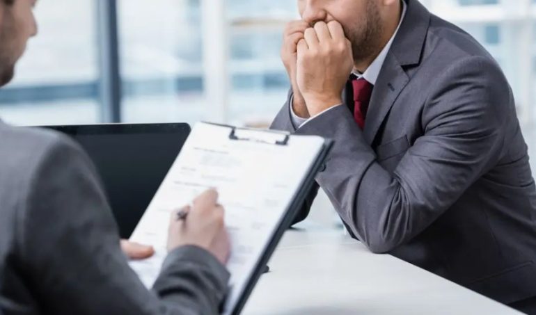 Как ликвидировать фирму через банкротство и не потерять имущество