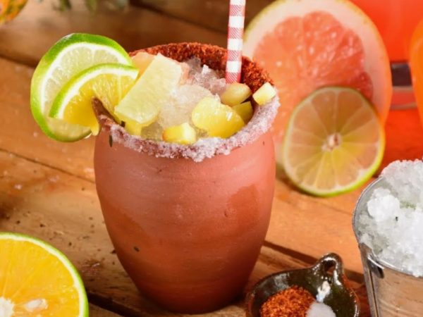 Мексиканская текила для коктейлей: 10 домашних рецептов от «Маргариты» до «Мексиканского мула»