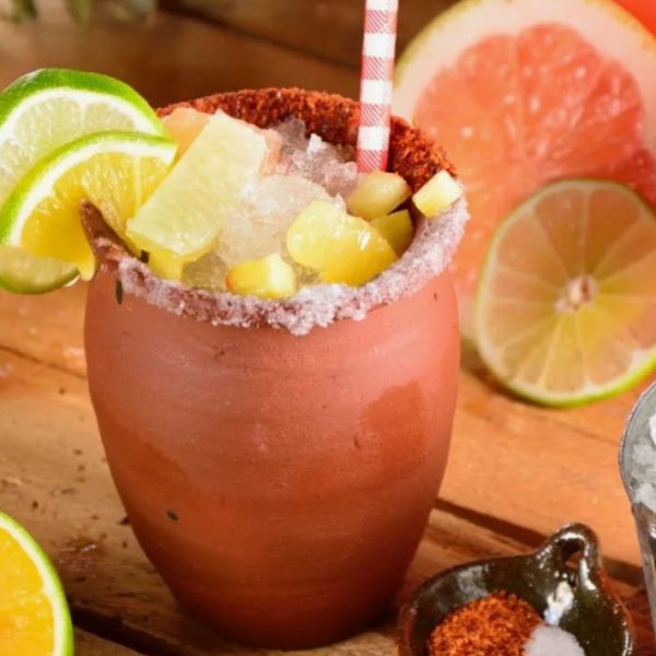 Мексиканская текила для коктейлей: 10 домашних рецептов от «Маргариты» до «Мексиканского мула»